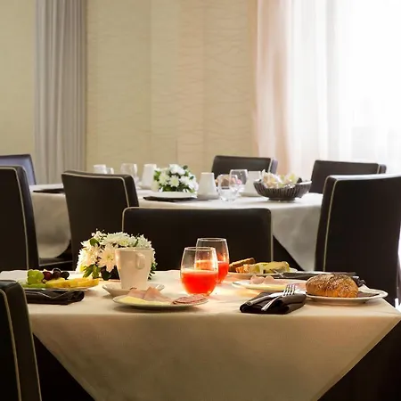 Hotel Premiere 4*