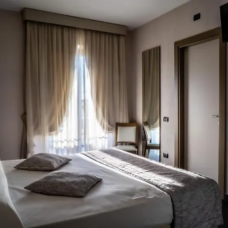 Premiere Hotel Varcaturo