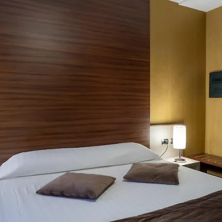 Premiere Hotel