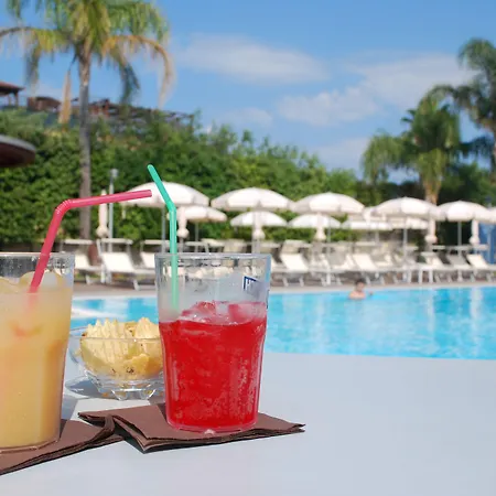 Hotel Premiere Pool &
