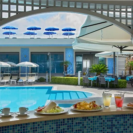 ホテル Premiere Pool &