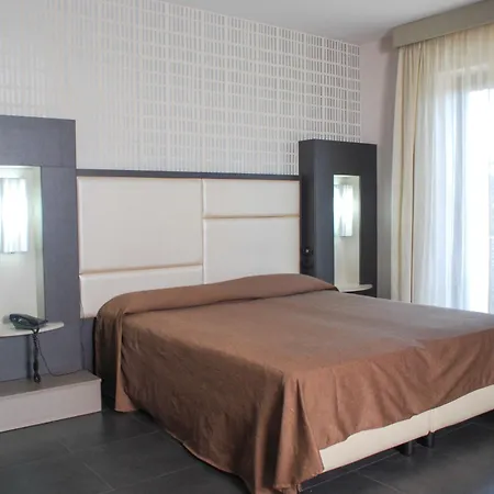 Hotel Premiere 4*
