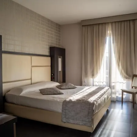 Premiere Hotel 4*