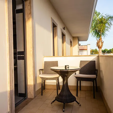 فندق Premiere Pool & 4*
