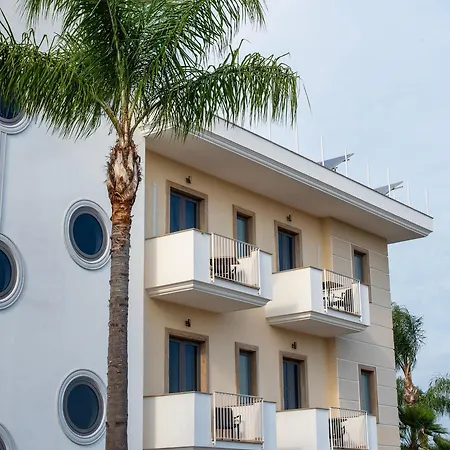 Premiere Hotel 4*