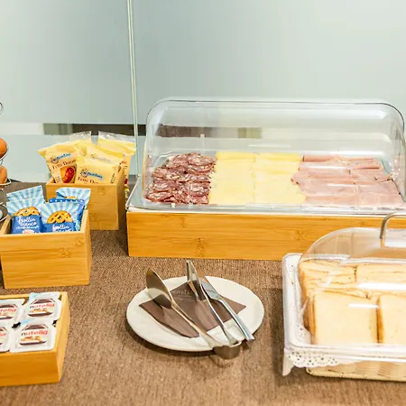 فندق Premiere 4*