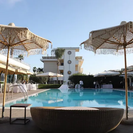 Premiere 4* فركاتشورو